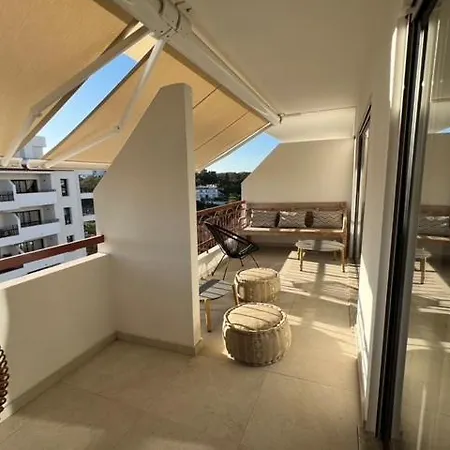 Francisco Vau 아파트